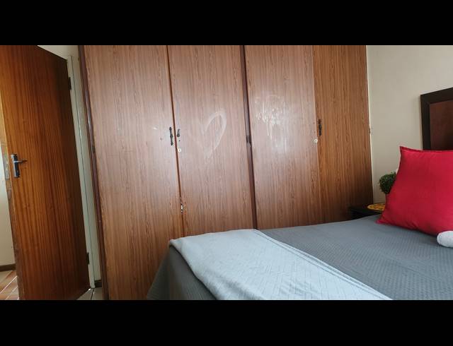 2 BEDROOM FLAT FOR SALE IN SILVERTON